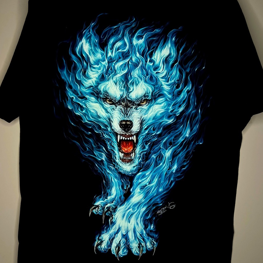 Wild Wolf Glow in the Dark Shirt - High Definition